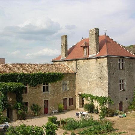 Le Vieux Chateau Airvault Eksteriør billede
