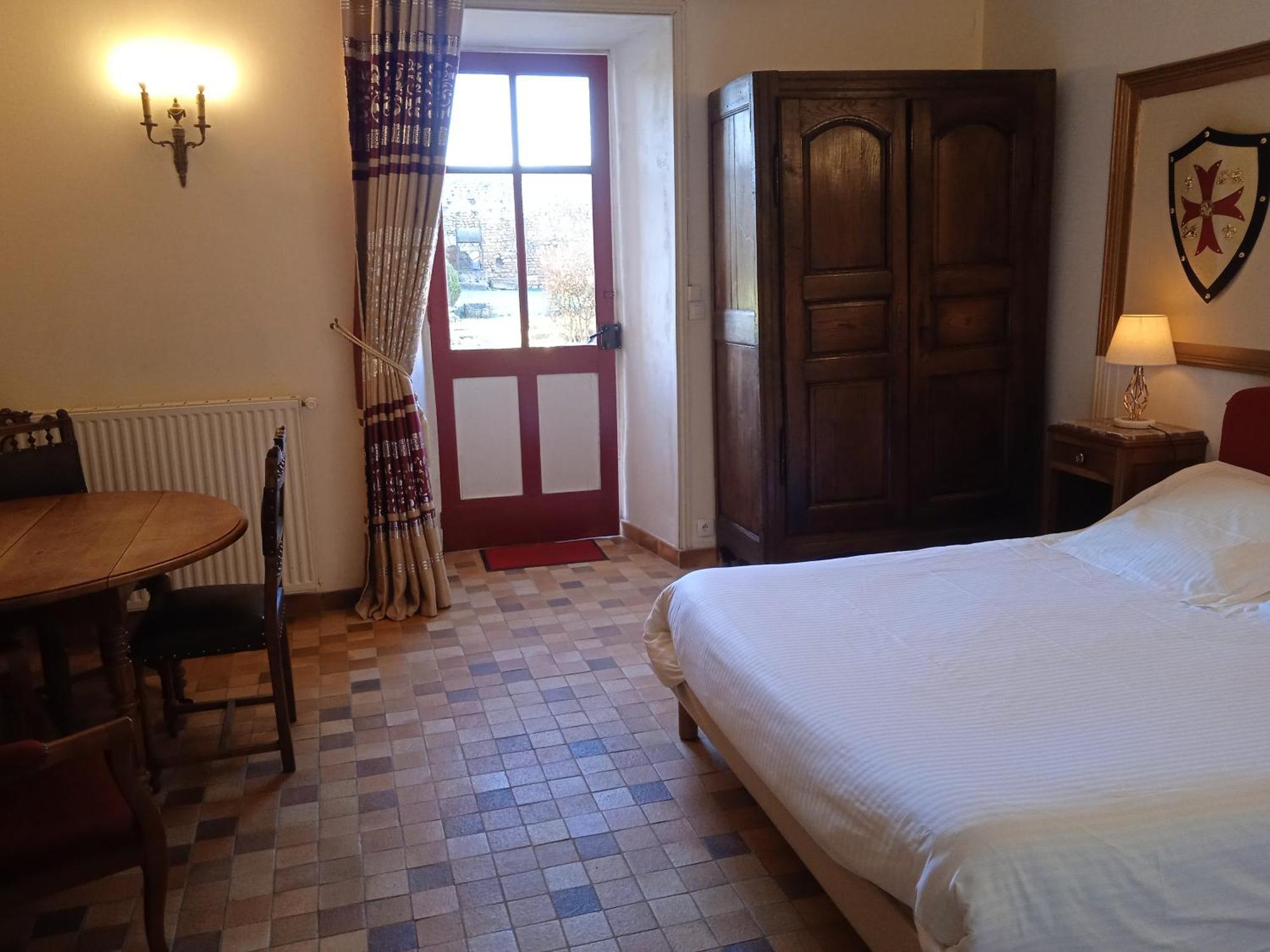 Le Vieux Chateau Airvault Eksteriør billede
