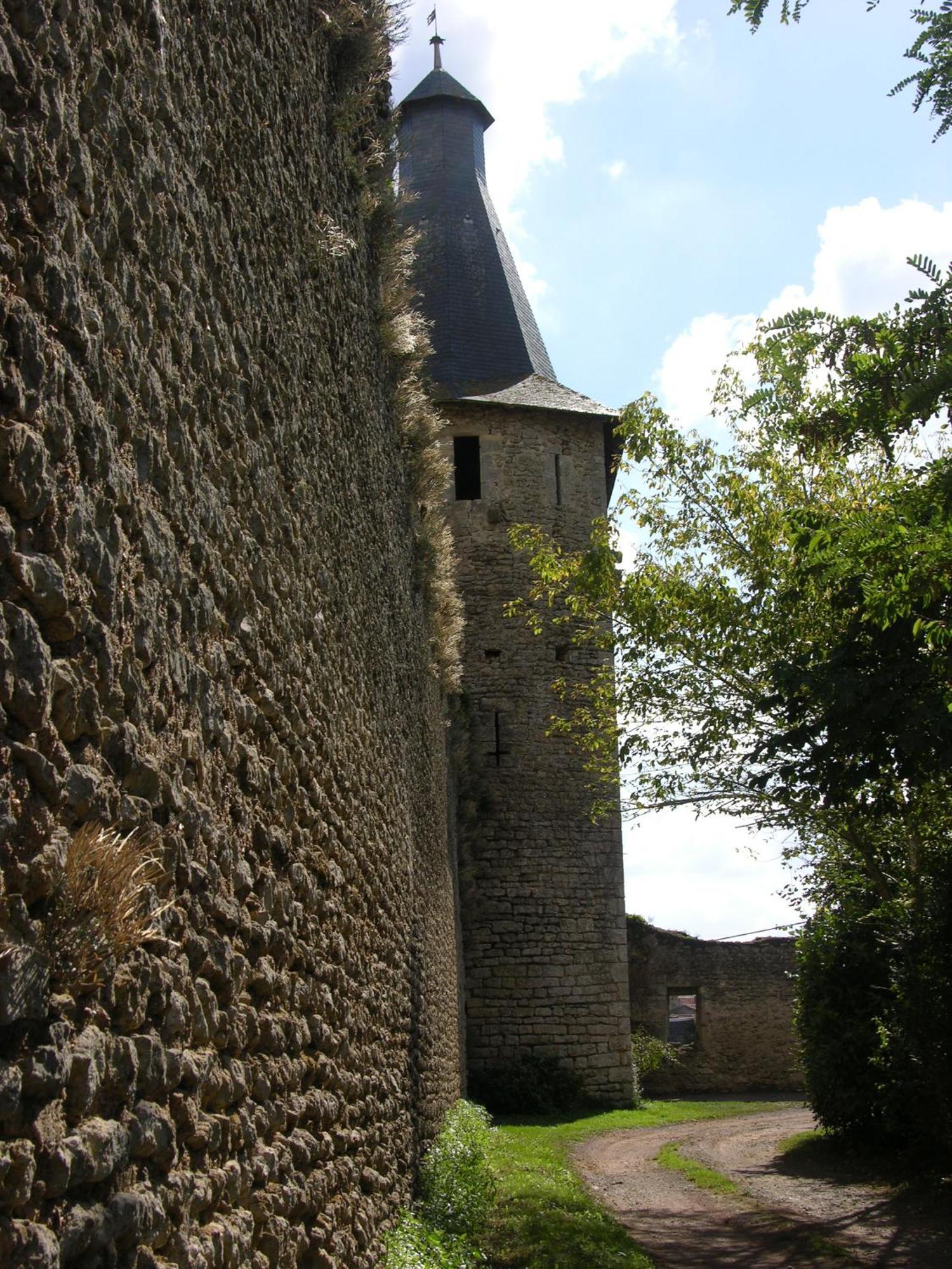 Le Vieux Chateau Airvault Eksteriør billede
